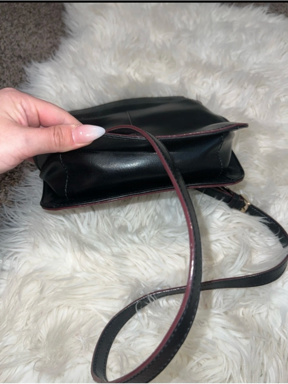 ANTONIO MELANI Black Leather Crossbody with Gold Hardware - Picture 3 of 6
